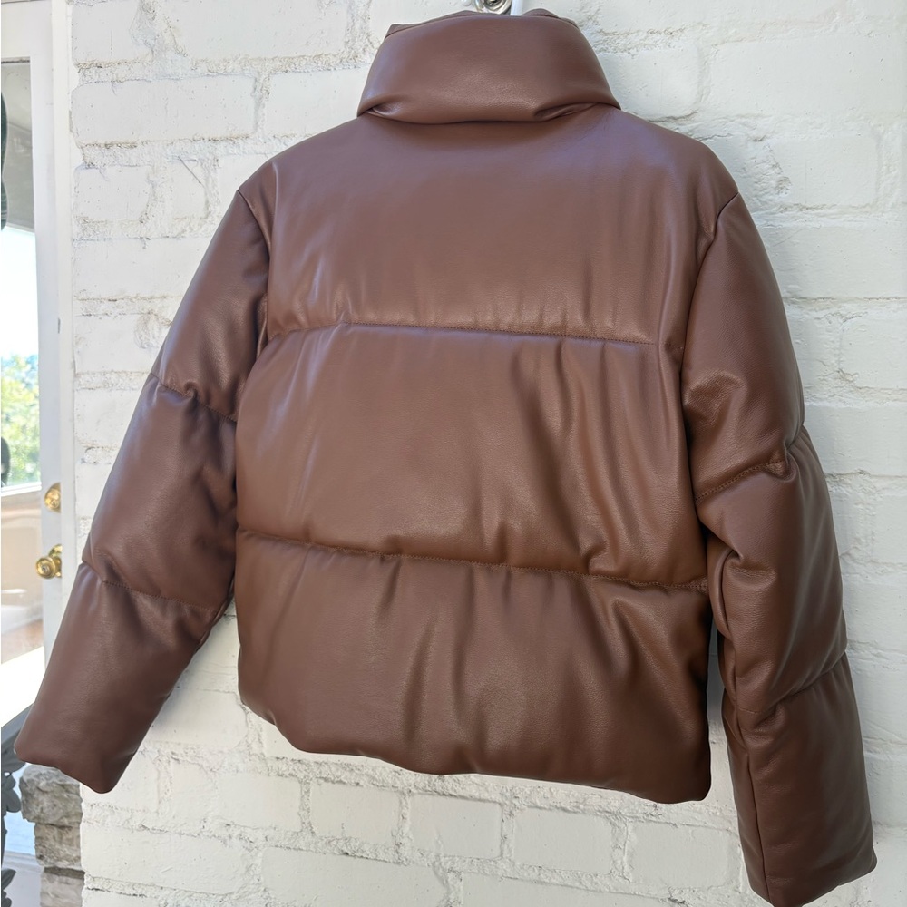 Levi's Puffer Jacket - image 2